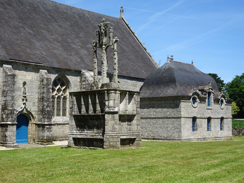 Ergué-Gabéric : Chapelle Notre-Dame-de-Kerdevot
