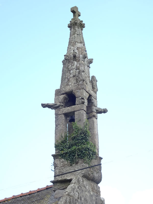 Nizon : Chapelle Saint-Sylvestre à Kerzaguel