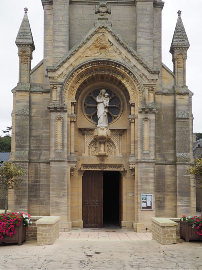 Arromanches : Eglise Saint-Pierre