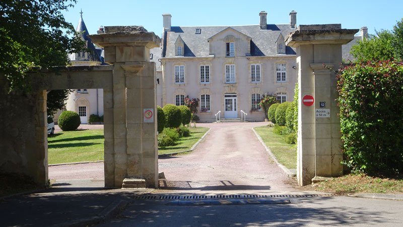 Baron-sur-Odon : Château de Tourmeauville 