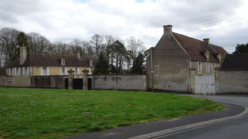 Bellengreville : Château de Franqueville