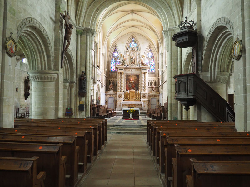 Bernières-sur-Mer : Eglise Notre-Dame-de-la-Nativité