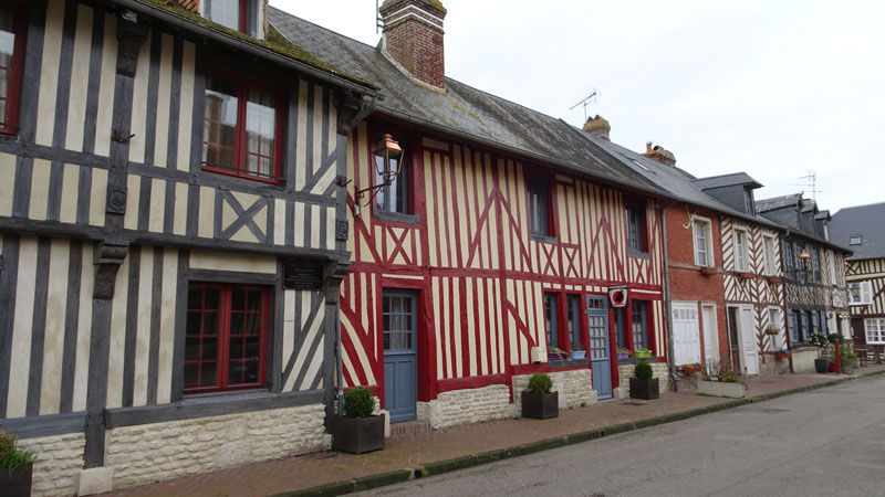 Beuvron-en-Auge : maisons normandes