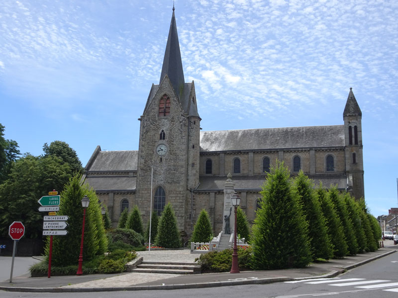 Condé-sur-Noireau : Eglise Saint-Martin