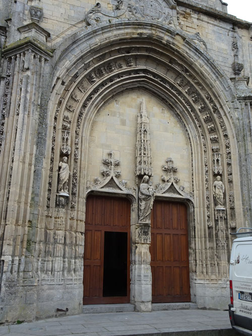 Dives-sur-Mer : Eglise Notre-Dame