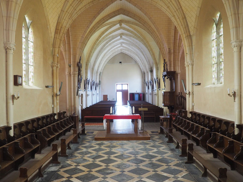 Estry : Eglise Notre-Dame