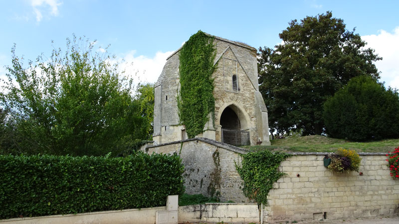 Vestiges de l’église Saint-Gerbold (Secqueville)