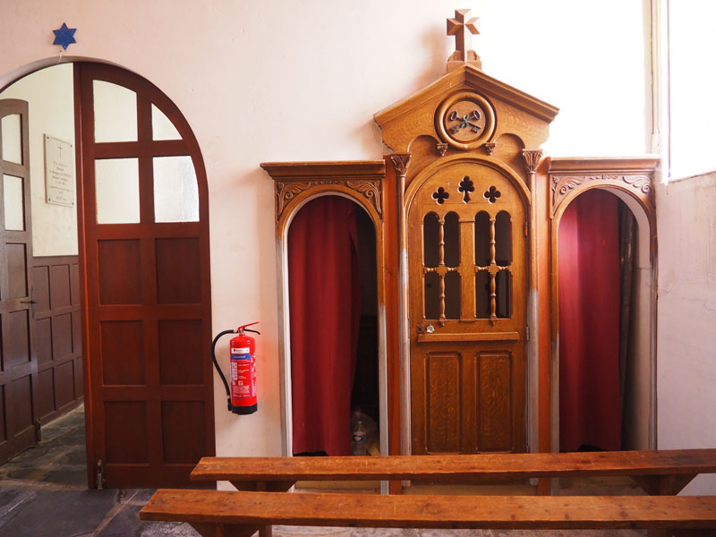 Hamars : Eglise Notre-Dame - confessionnal