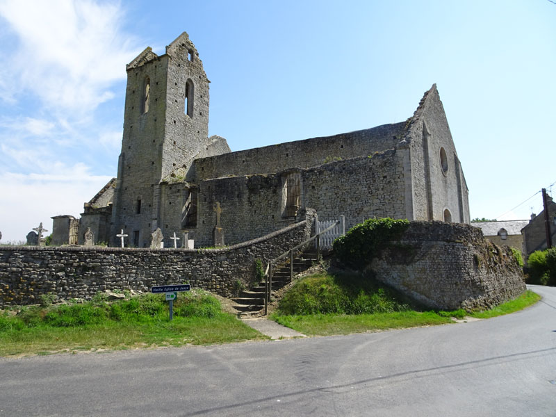 Juaye-Mondaye : Eglise Saint-Vigor de Juaye