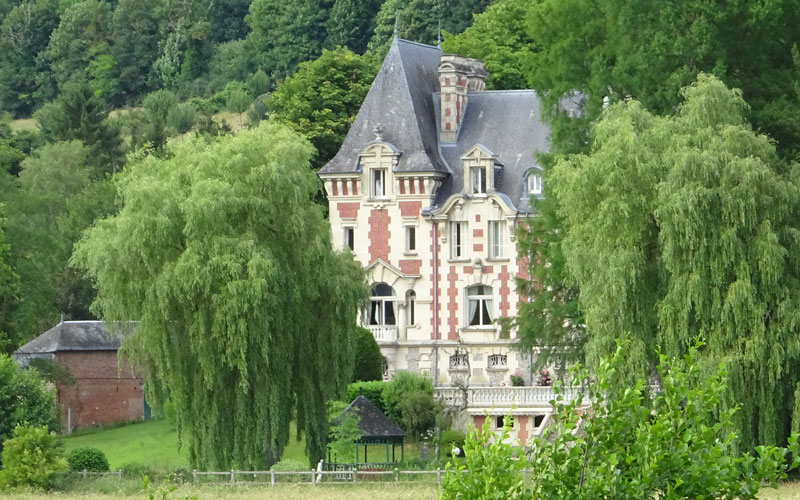La Chapelle-Yvon : Château