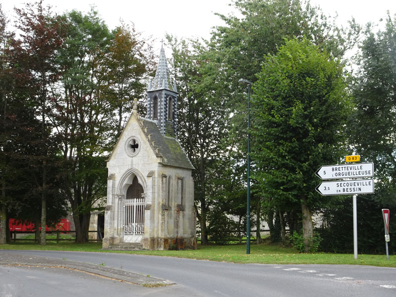 Le Fresne-Camilly : Chapelle oratoire