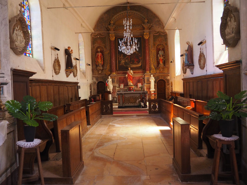 Ouilly-le-Tesson : Eglise Saint-Aubin