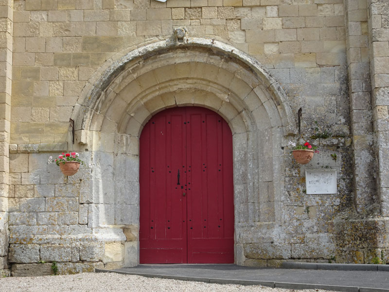 Perrières : Eglise Saint-Vigor