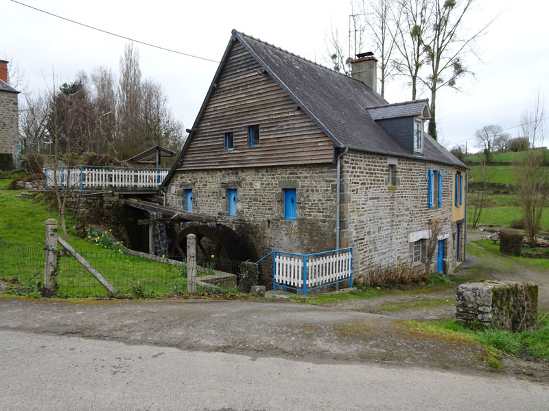 Pont-Farcy : Moulin Hy