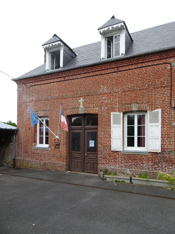 Saint-Aubin-Lébizay : Ancienne école / Mairie
