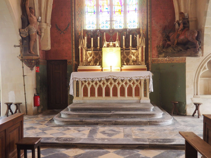 Saint-Georges-d'Aunay : Eglise Saint-Georges - autel