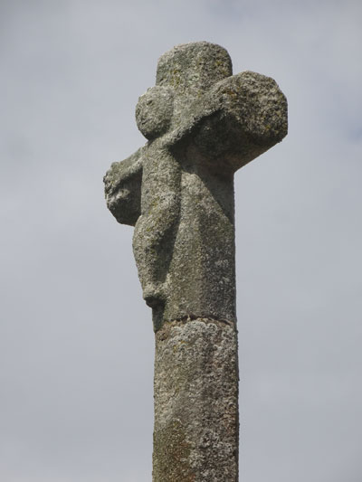 Saint-Jean-des-Essartiers : Croix de cimetière