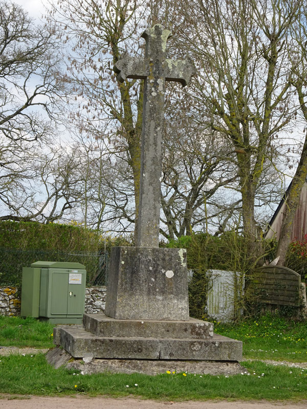 Saint-Rémy : Croix de La Mousse