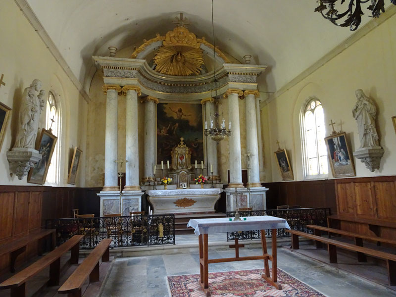 Sainte-Marguerite-d'Elle : Eglise Saint-Martin de Baynes - fonts baptismaux