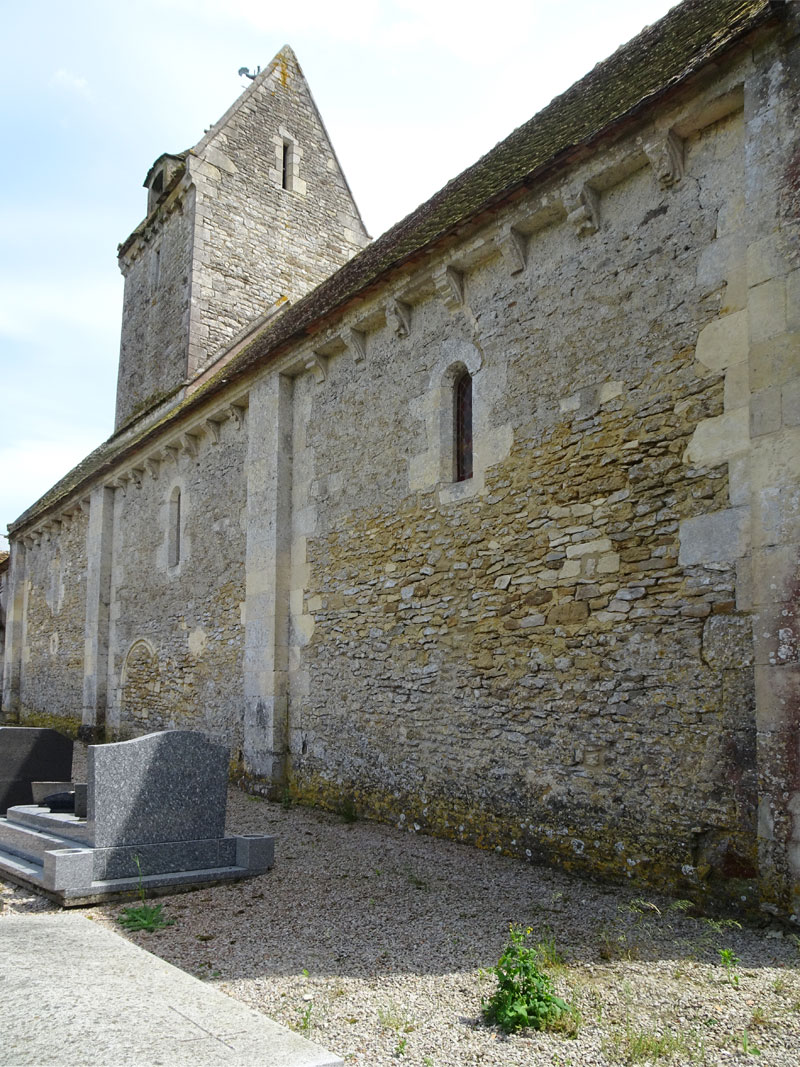 Bons-Tassilly : Eglise Saint-Quentin de Tassilly