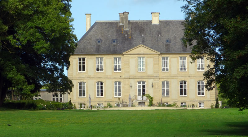 Vaux-sur-Aure : Château de la Ferrière