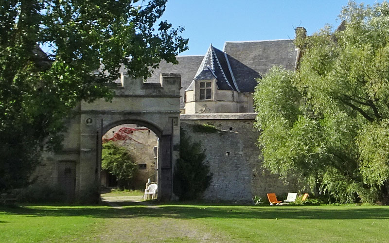 Vaux-sur-Aure : Manoir d'Argouges