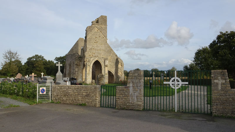 Auxais : Ruines de l'Eglise Saint-Martin
