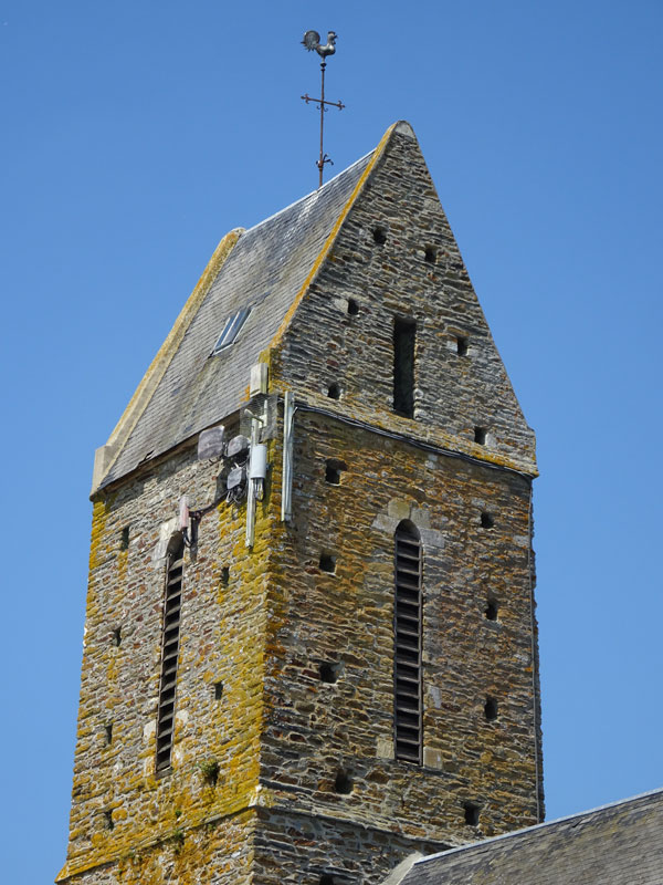 Biéville : Eglise Saint-Pierre