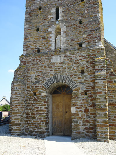 Biéville : Eglise Saint-Pierre