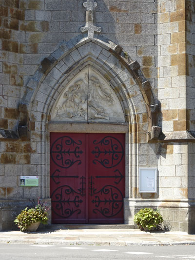 Boucey : Eglise Saint-Pierre