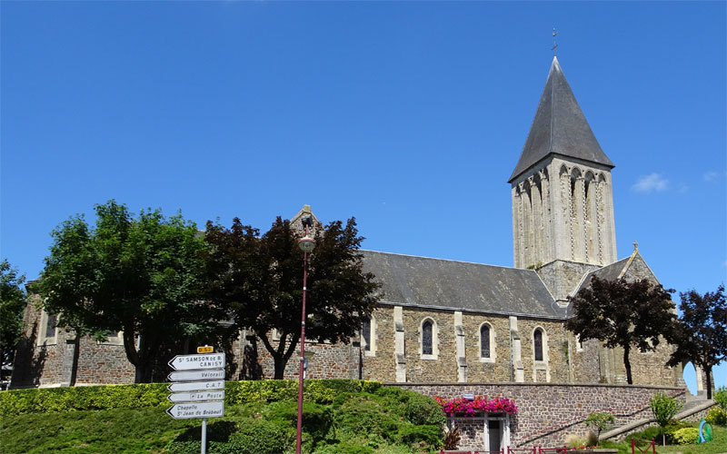 Condé-sur-Vire : Eglise Saint-Martin