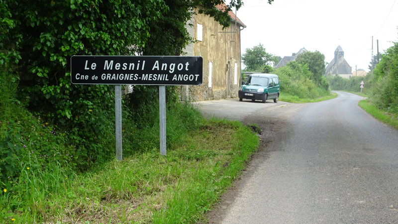 Le Mesnil-Angot
