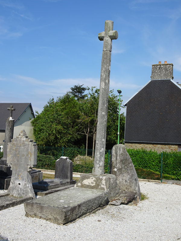 Saint-Romphaire : Croix de cimetière