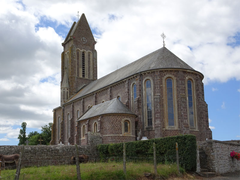 Troisgots : Eglise Sainte-Anne