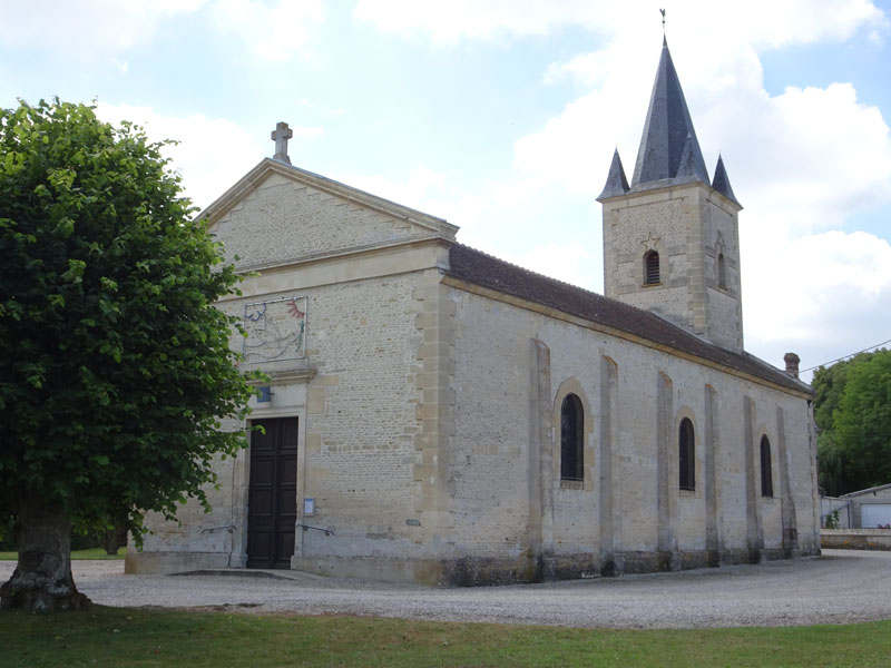 Aubry-en-Exmes : Eglise Sainte-Eugenie dite Eglise des Trois Paroisses