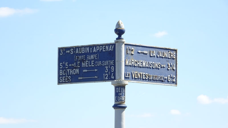 Aunay-les-Bois : Plaque de cocher sur D514