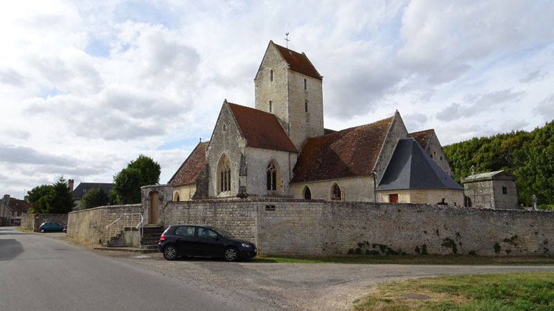 Bazoches-au-Houlme : Eglise Saint-Pierre