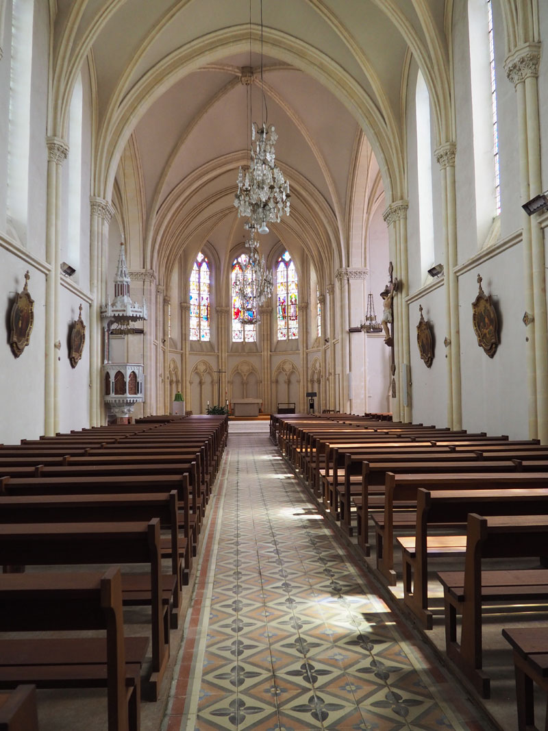 Caligny : Eglise Saint-Eloi