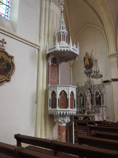 Caligny : Eglise Saint-Eloi. Chaire
