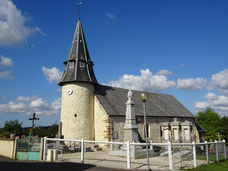 Fresnay-le-Samson : Eglise Notre-Dame (ou Saint-Sauveur)
