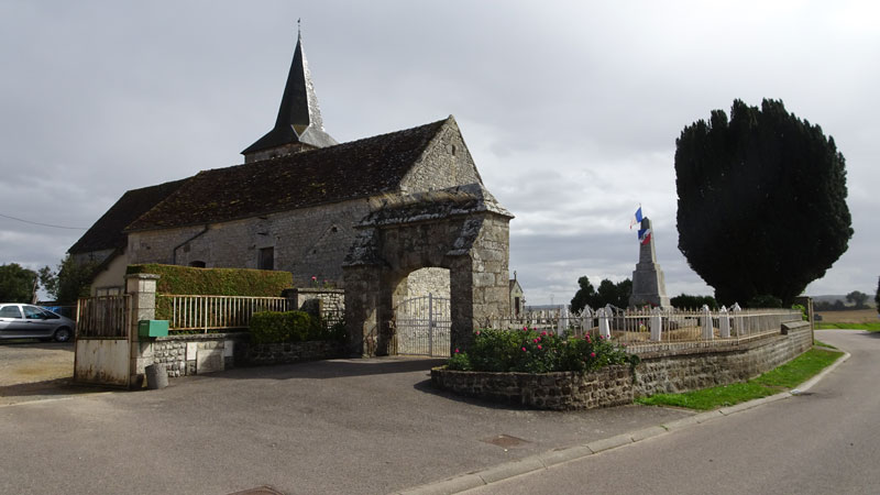 Joue-du-Plain : Eglise Saint-Gervais-Saint-Protais