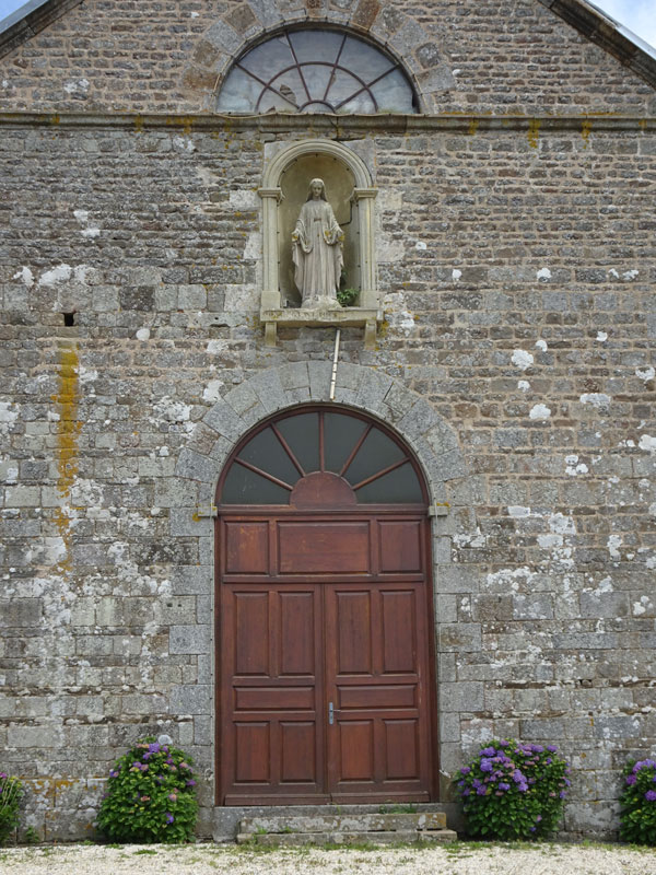 La Chapelle-Biche : Eglise Saint-Pierre-et-Saint-Paul