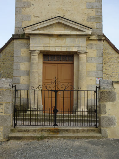 La Ferrière-Béchet : Eglise Saint-Pierre