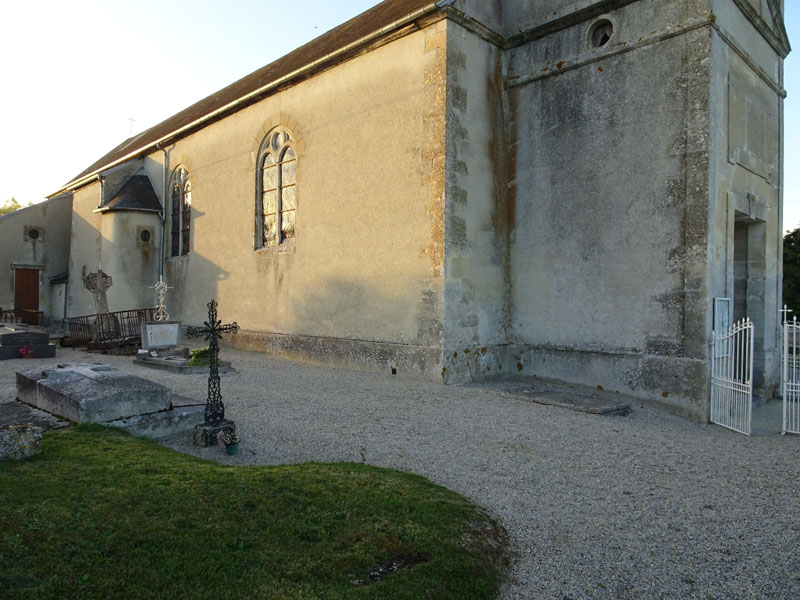 Le Bourg-Saint-Léonard : Eglise Saint-Léonard