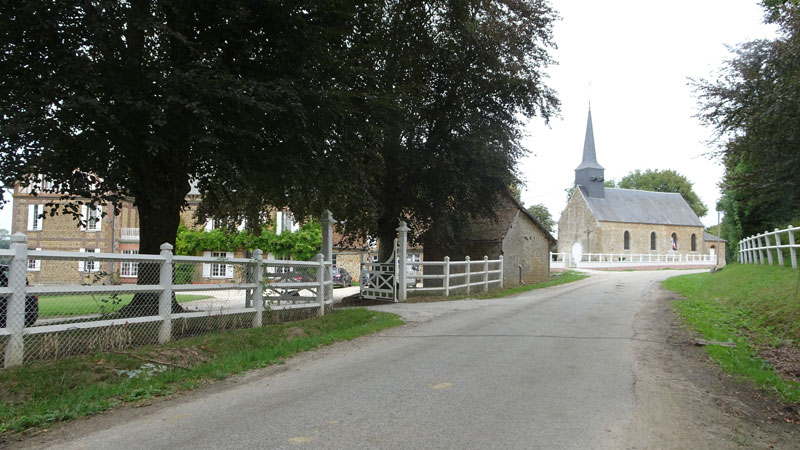 Lignères : Château et eglise Saint-Pierre