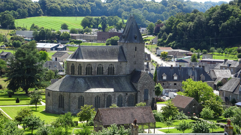 Lonlay-L'Abbaye : Abbaye de Lonlay