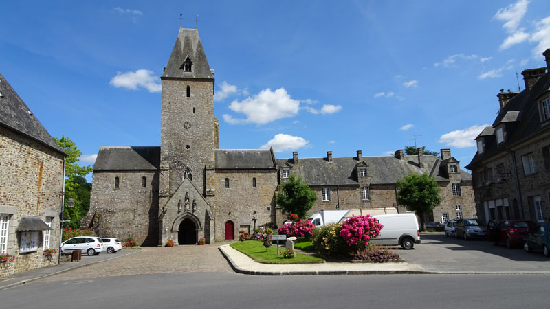 Lonlay-L'Abbaye : Eglise Notre-Dame