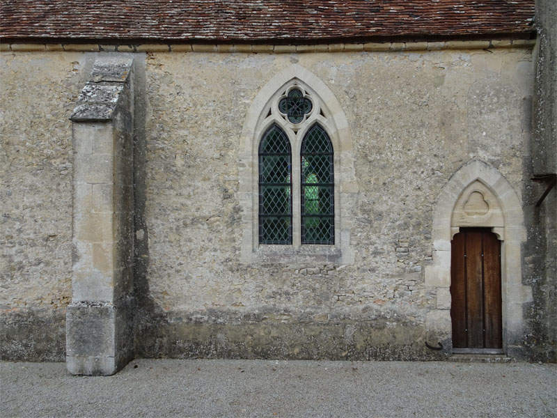 Macé : Eglise Saint-Aubin