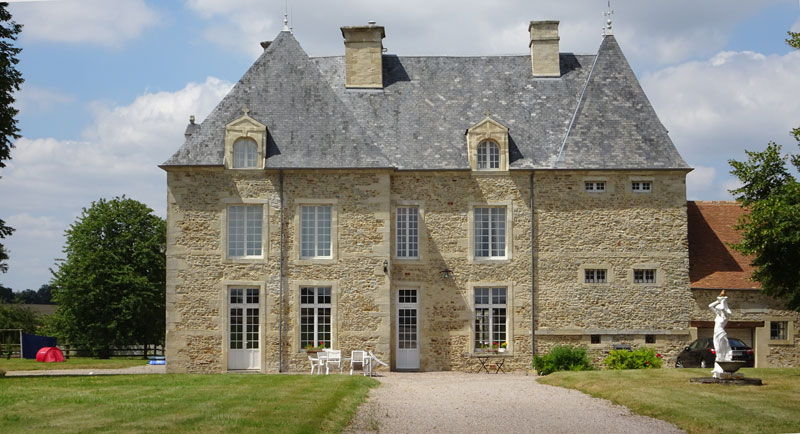 Montabard : Château de Raveton