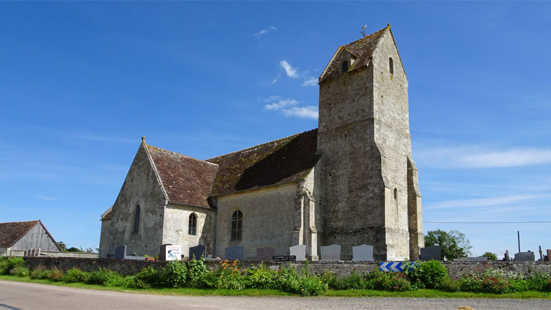Neauphe-sur-Dive : Eglise Saint-Martin